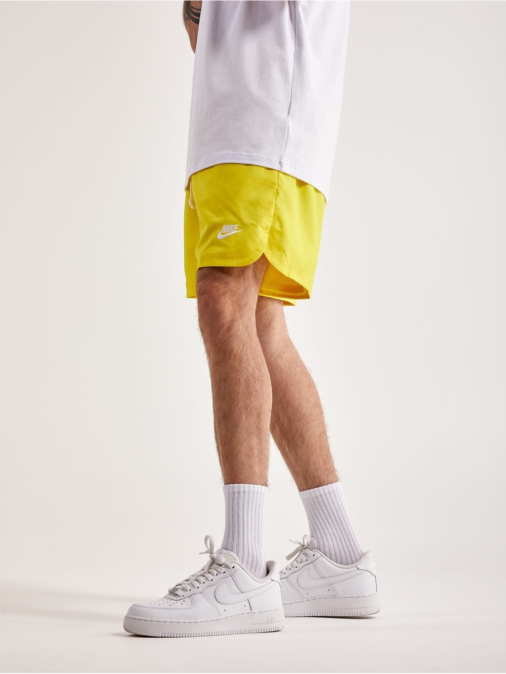 Nike $50 Yellow Men's Athletic Shorts XL - Picture 11 of 12